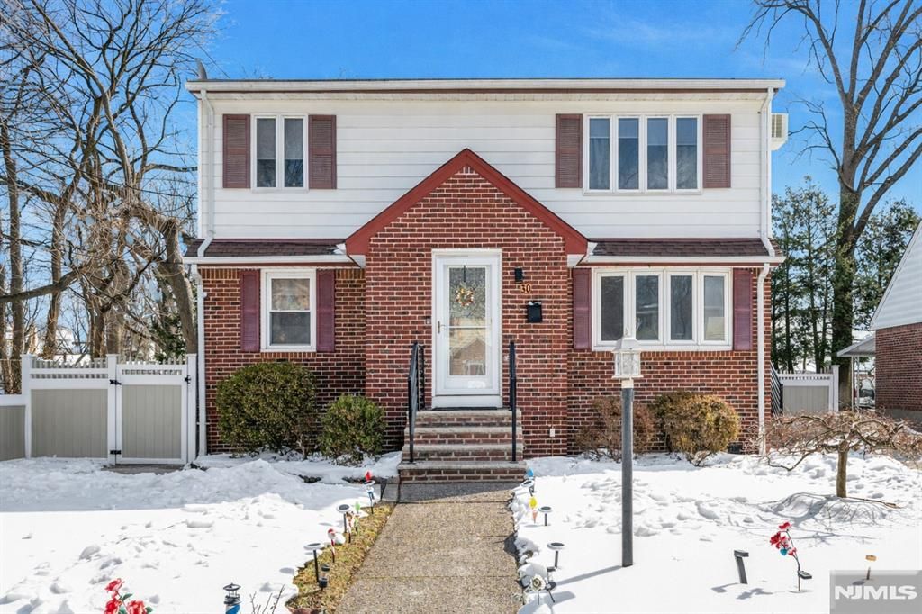 Photo of 30 Marion Avenue, Rochelle Park, NJ 07662 (MLS # 26005130)