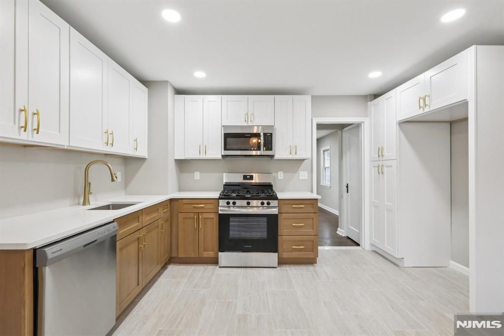 Photo of 64 Surrey Lane, Clifton, NJ 07012 (MLS # 26000403)