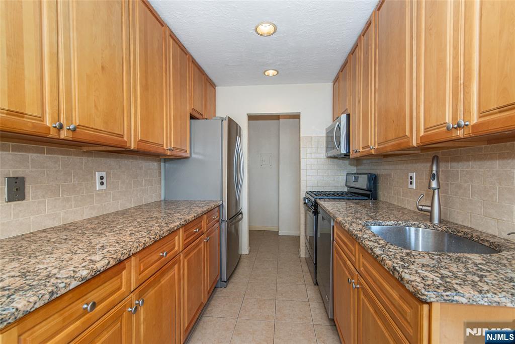 355 River Road Unit H