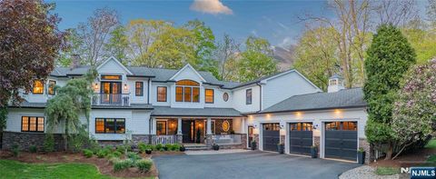25 Weiss Road Upper Saddle River NJ 07458