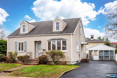 Photo of 15 Passaic Avenue, Woodland Park, NJ 07424 (MLS # 26009705)