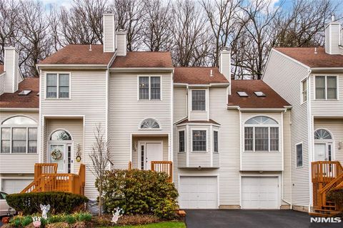 Photo of 38 Noelle Court #3203, Lincoln Park Borough, NJ 07035 (MLS # 26009883)