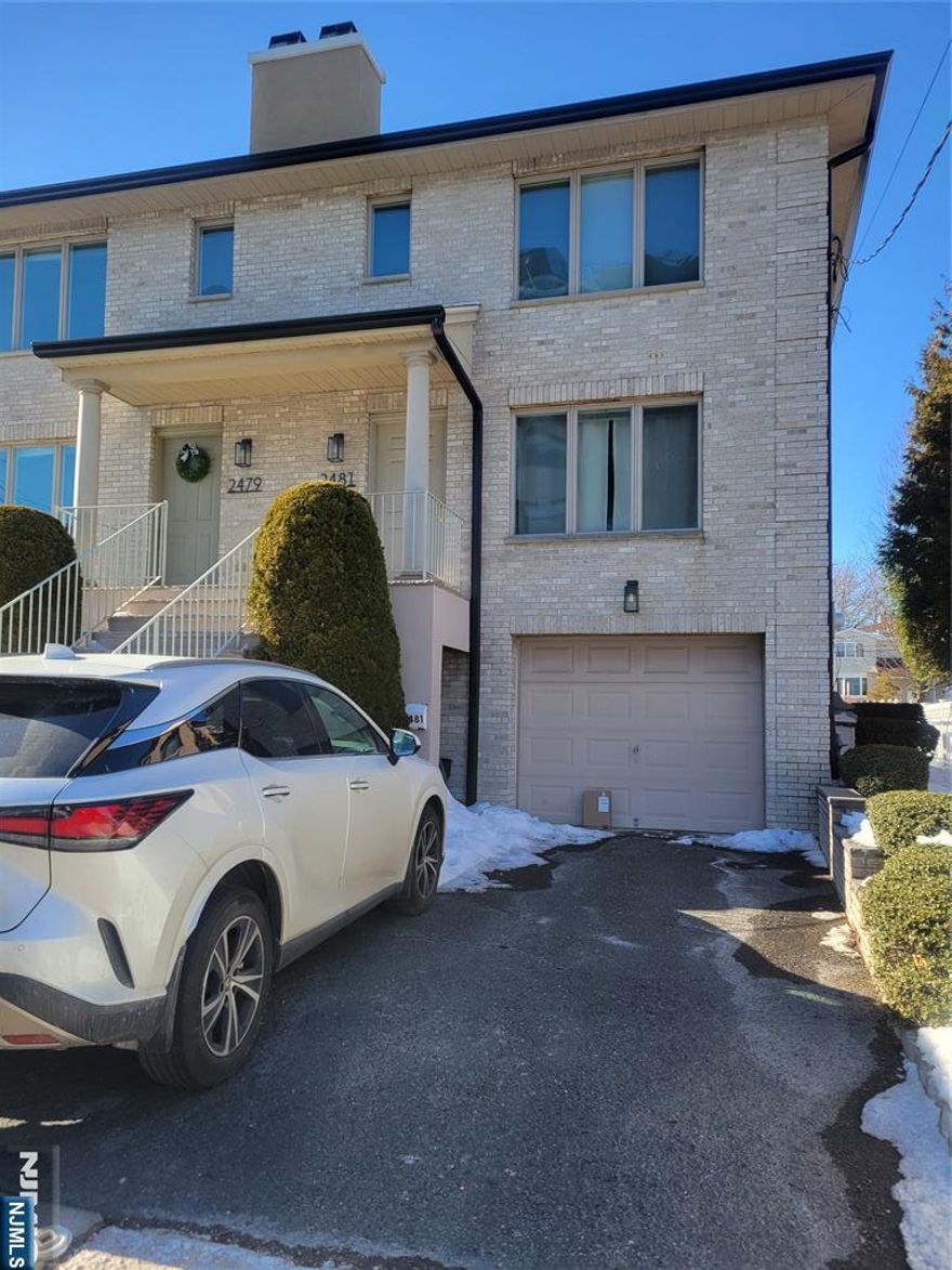 The property is wider than most duplexes, Roof replaced, Sell "As is" condition, all hardwood floors, on 1st & 2nd Fl, deck off the kit overlooking back yard, quiet residential section near the border of Englewood Cliffs,8th street is both way street, pantry and washer/dryer in the kit, side entrance to ground level, just few minutes to GWB.