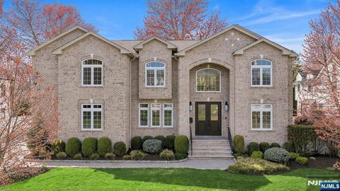 15 Eric Place Demarest NJ 07627