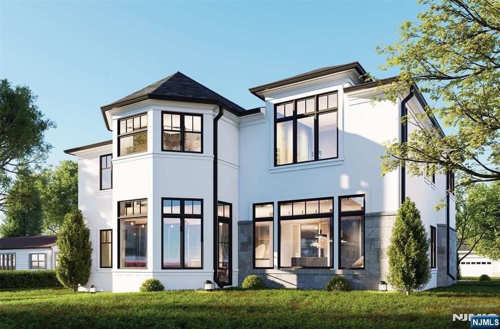 Photo of 324 Ross Road, Paramus, NJ 07652 (MLS # 26015242)