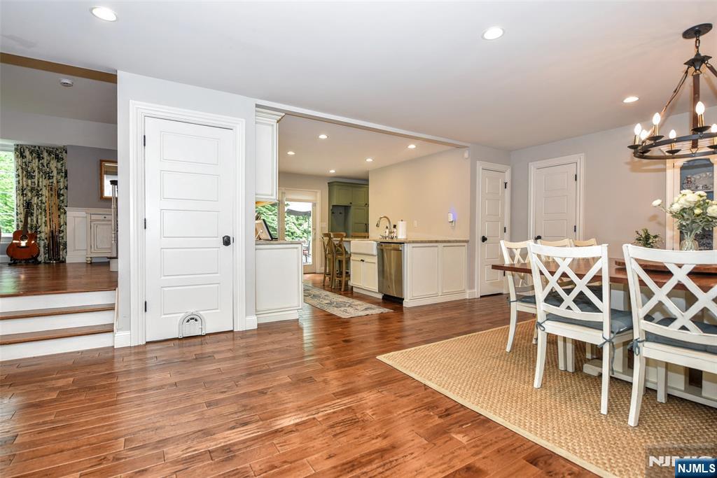 523 Ewing Avenue