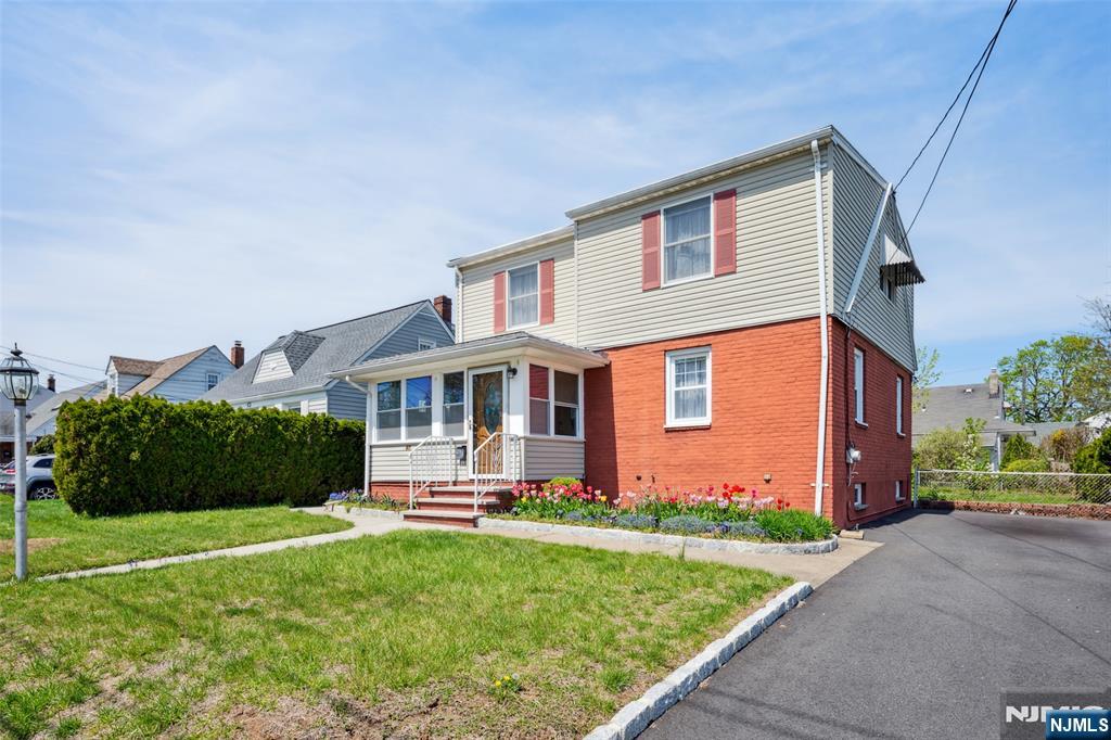 Property for Sale at 67 Palsa Avenue, Elmwood Park, New Jersey - Bedrooms: 4 
Bathrooms: 2 
Rooms: 9  - $599,900