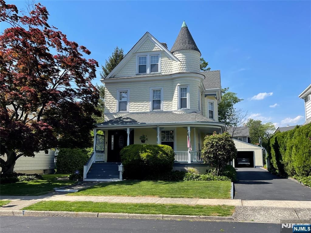 Photo of 134 Harding Avenue, Clifton, NJ 07011 (MLS # 26016472)