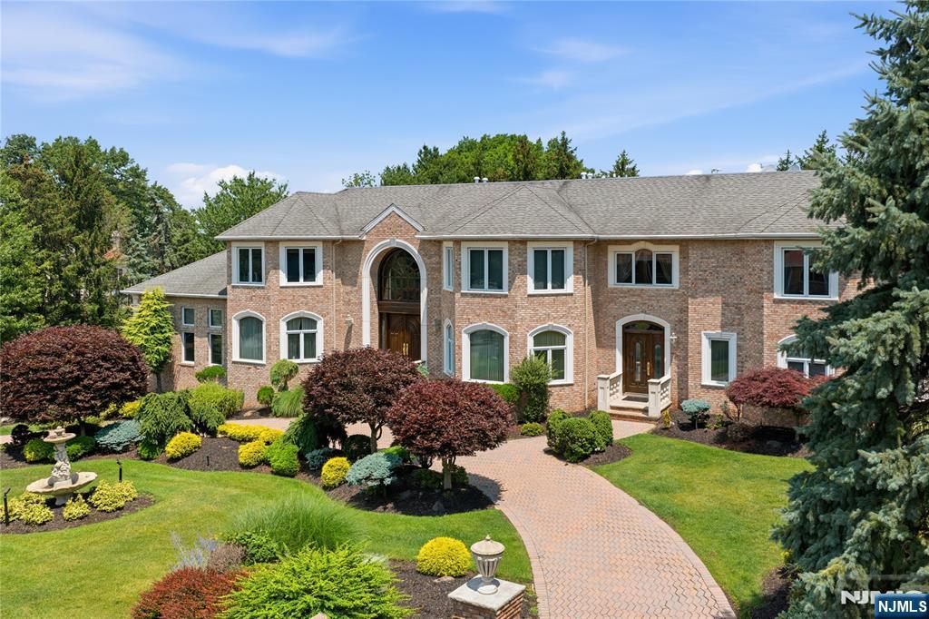 1 Wimbledon Court