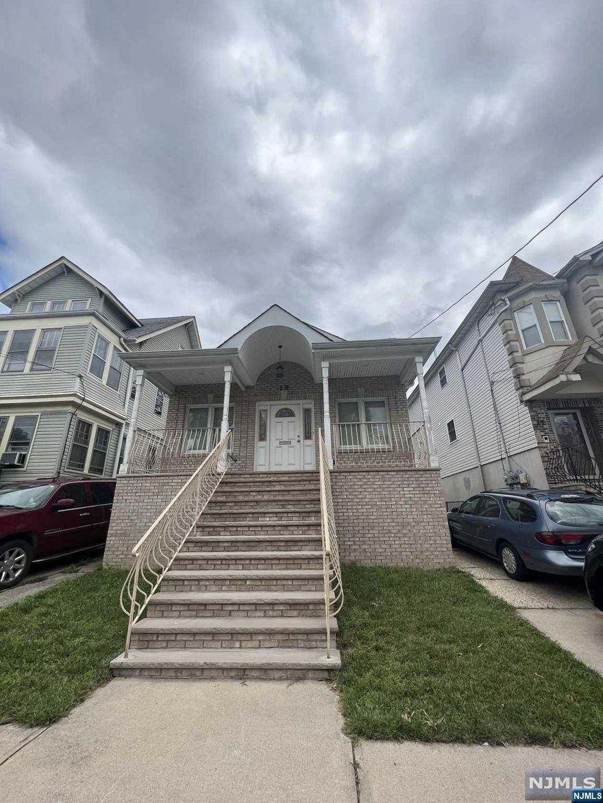 BOM - BUYER COULD NOT PERFORM -- Great starter home. Home was newly built 2020. Large 1 Family. All hardwood floors , 3 full baths, Central air. Finished Basement. 2 car garage. property being sold in as is condition. No FHA, Buyers responsible for all inspection and cco with the town