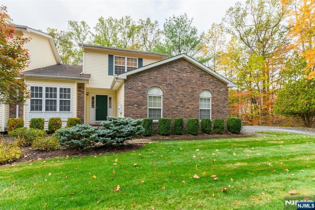 Photo of 95 Butternut Drive, Wayne, NJ 07470 (MLS # 25037743)