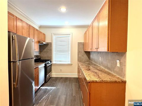 855 Broad Avenue 3 Ridgefield NJ 07657