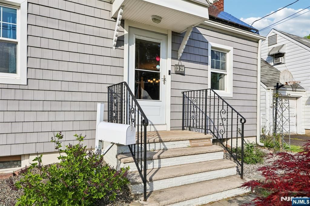 Photo of 1329 20th Street, Fair Lawn, NJ 07410 (MLS # 26016978)
