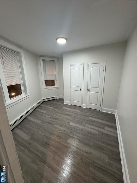 1109-1113 Main Street Paterson NJ 07503