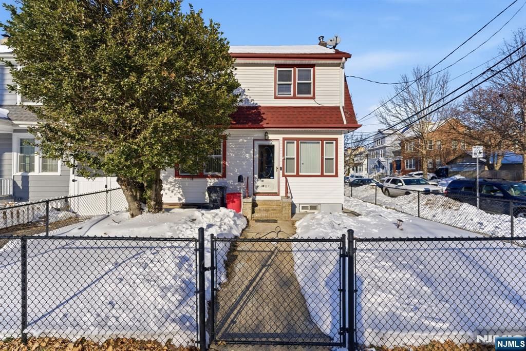 Photo of 407 3rd Avenue, Newark, NJ 07107 (MLS # 26003785)