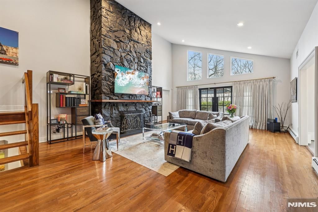 Photo of 26 Bayberry Drive, Saddle River, NJ 07458 (MLS # 26007660)