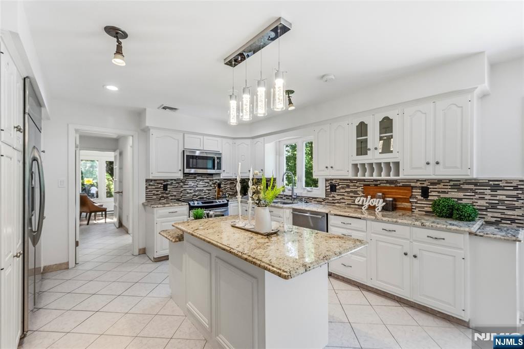 138B Black River Road