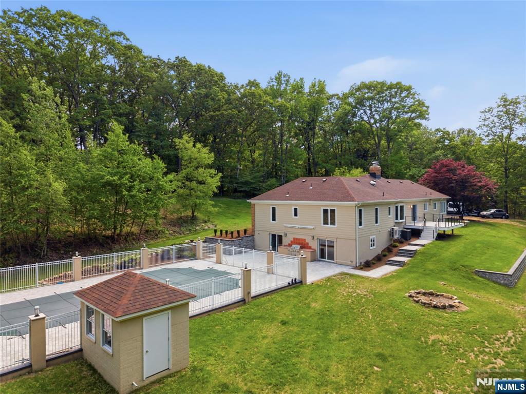 138B Black River Road