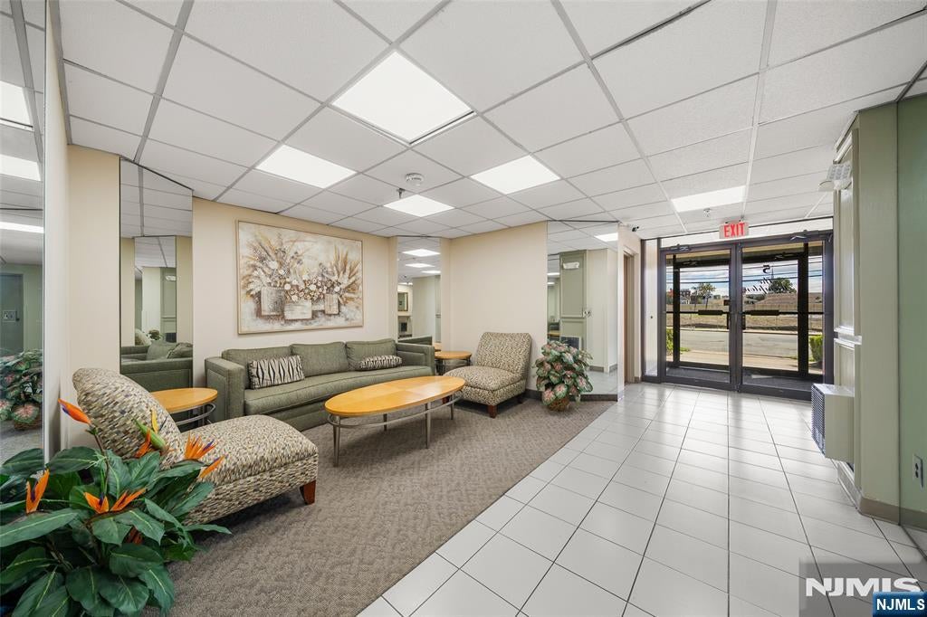 5 Linden Street 2I