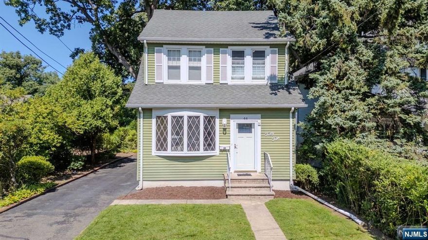 Fully Renovated 3 Bedroom 1 Bathroom Colonial located less then 30 minutes from NYC. Forced Hot Air/Central air system, New 200 service Electrical panel, Whole House Direct water system and much more. Just unpack your bags and relax. Oversized lot has plenty of space for all your needs. Driveway fits several cars to include a single detached garage. Convenient location close to schools, shopping, entertainment, parks, restaurants. EZ access to NYC bus, park & ride, major highways.