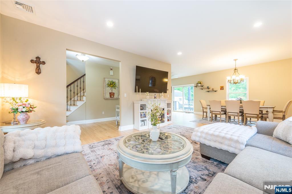 88 Mathews Avenue