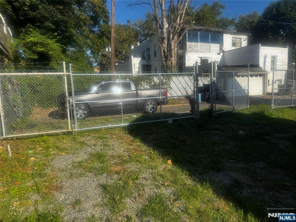 335 Linden Avenue