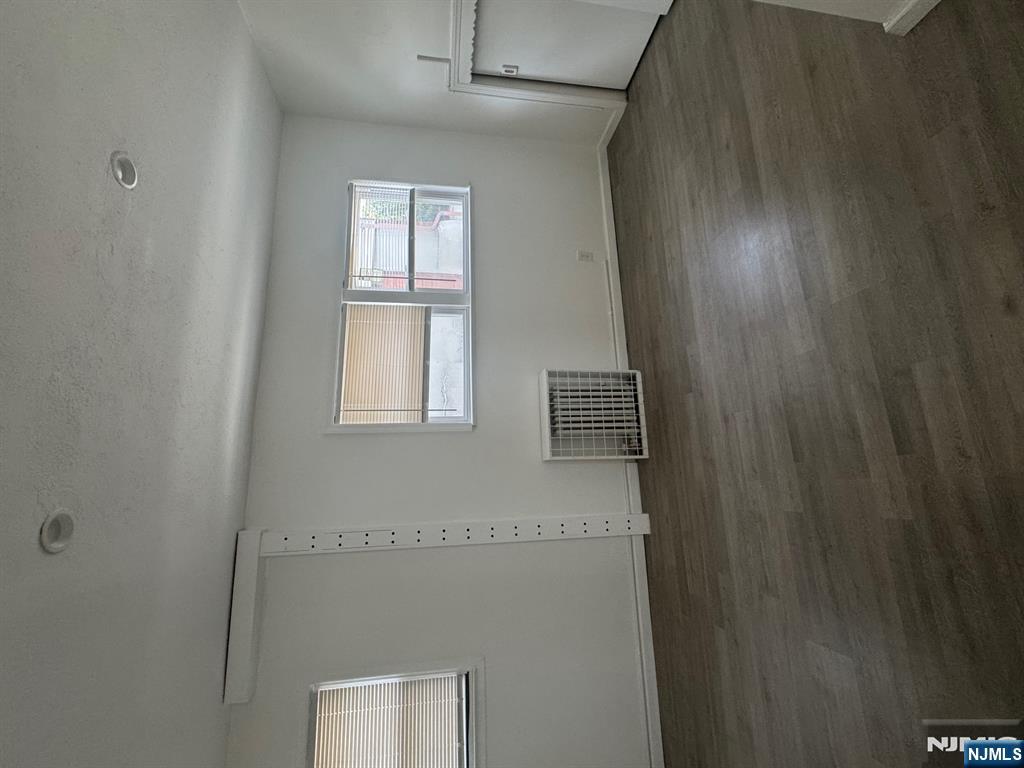 29 Kingsland Street 1