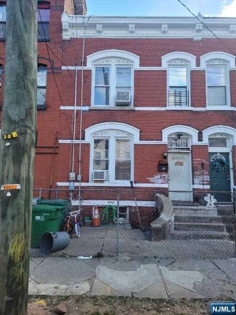 21 Wakeman Avenue Newark NJ 07104