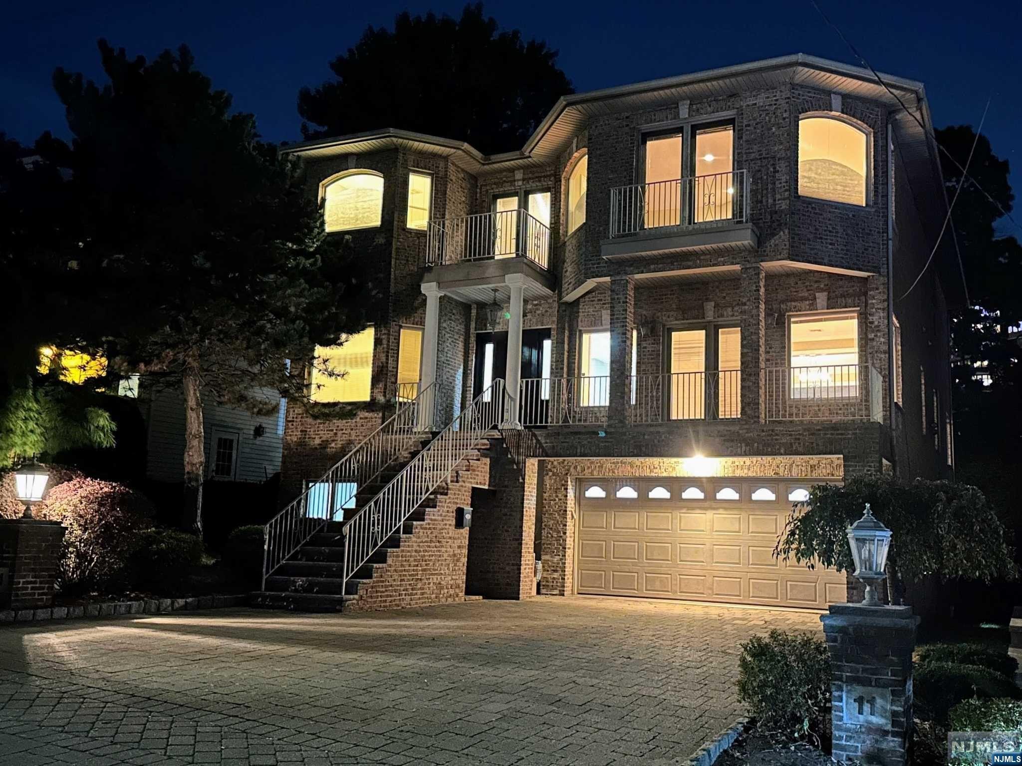 Property for Sale at 11 Grant Avenue, Cliffside Park, New Jersey - Bedrooms: 4 
Bathrooms: 5 
Rooms: 12  - $1,799,000