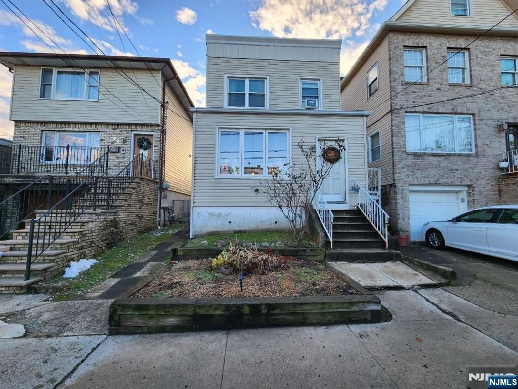 Photo of 24 54th Street, Bayonne, NJ 07002 (MLS # 25043586)