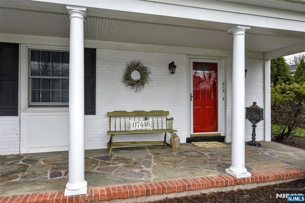 Photo of 314 Canterbury Drive, Ramsey, NJ 07446 (MLS # 26009954)