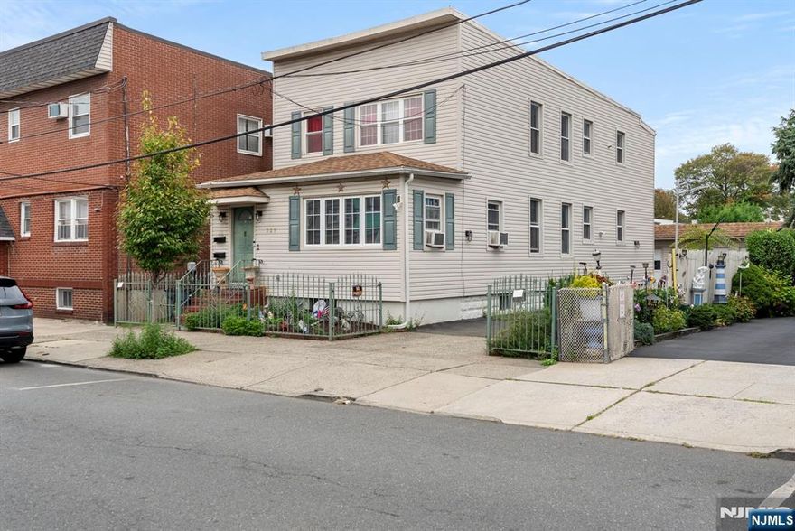 Charming 2-Bedroom Apartment â€“ Freshly Painted, Bright and spacious 2-bedroom, 1-bathroom apartment located on the second floor. The unit has been freshly painted and features a comfortable living room and a well-appointed kitchen. Conveniently located in Kearny, near Gunnell Oval recreational Park and West Hudson Park offering walking paths, sports fields, and green space. Approximately 20 minutes to New York City, with access to NJ Transit bus lines and nearby PATH train stations for easy commuting. Move-in ready and available now.