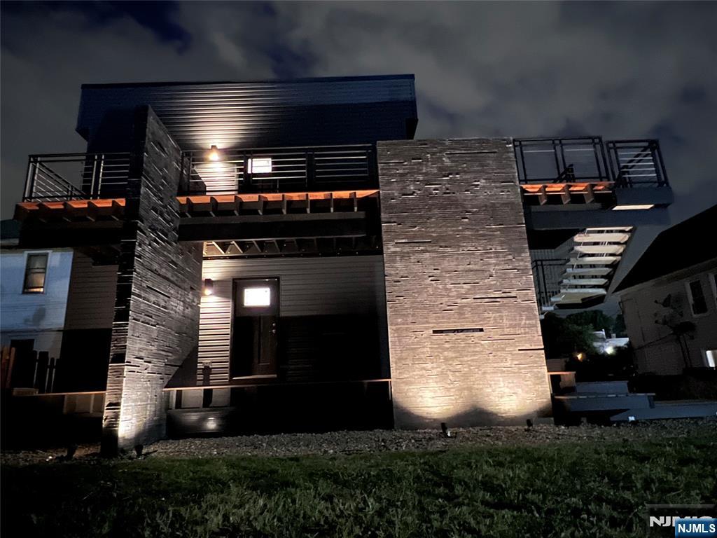 246-248 Cortlandt Street