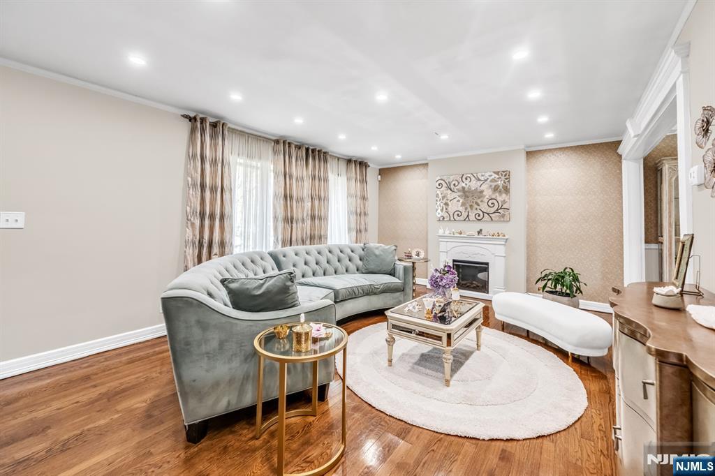 76 Beacon Street