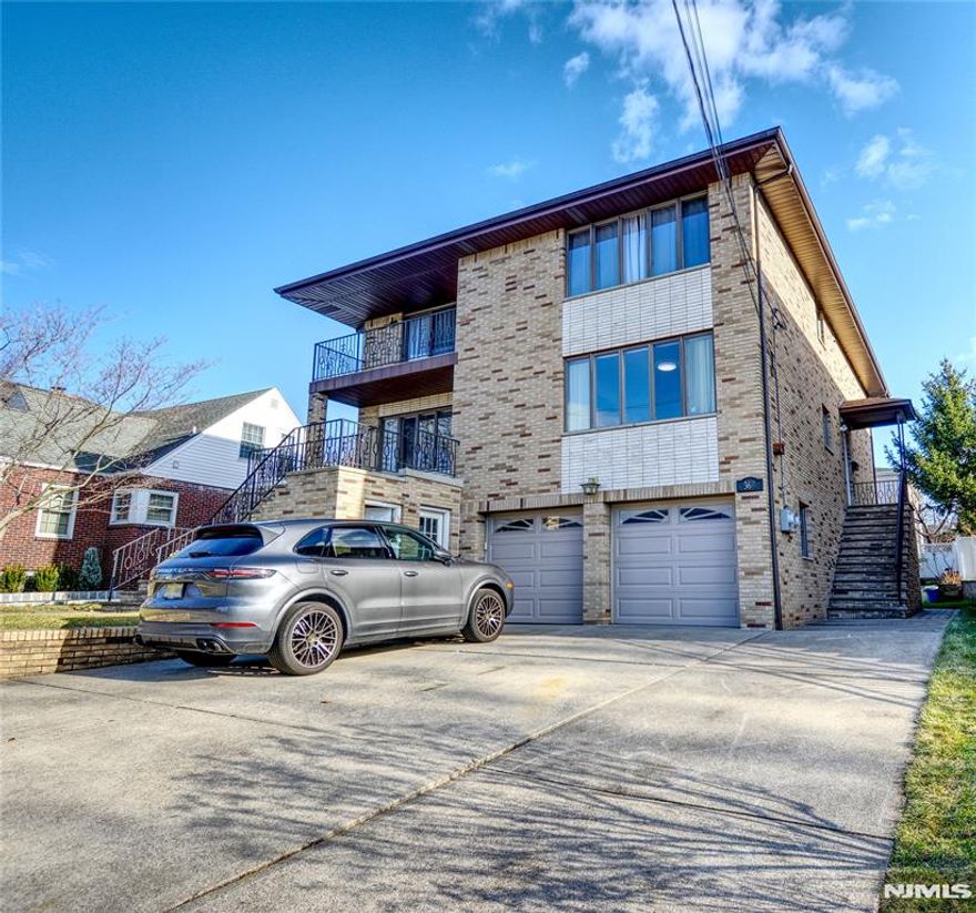 DISCOVER THIS SPACIOUS TOP-FLOOR UNIT IN A TWO=FAMILY HOME, OFFERING OVER 1700 SQUARE FEET OF COMFORTABLE LIVING SPACE. tHE EAT-IN KITCHEN FLOWS SEAMLESSLY INTO A FORMAL DINING ROOM AND A BRIGHT LIVING ROOM. WHICH FEATURES SLIDING DOORS LEADING TO A PRIVATE BALCONY. THE UNIT INCLUDES THREE WELL-APPOINTED BEDROOMS AND TWO BATHROOMS, WITH THE MASTER SUITE BOASTING ITS OWN PRIVATE BATH. ADDITIONAL CONVENIENCES INCLUDE IN-UNIT LAUNDRY, CENTRAL AIR CONDITIONING, AND TWO DEDICATED PARKING SPOTS IN THE DRIVEWAY. GREAT SCHOOL SYSTEM.