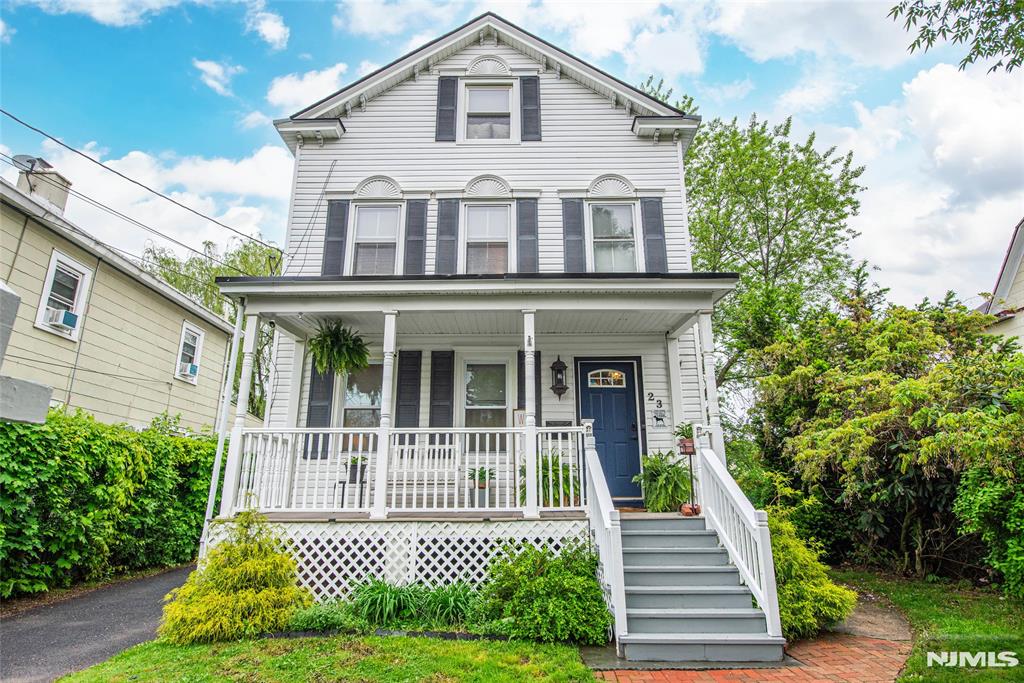 Property for Sale at 23 Orchard Street, Bloomfield, New Jersey - Bedrooms: 3 
Bathrooms: 3 
Rooms: 10  - $679,000
