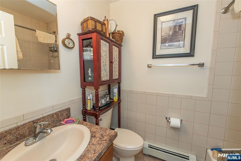 233 9th Street