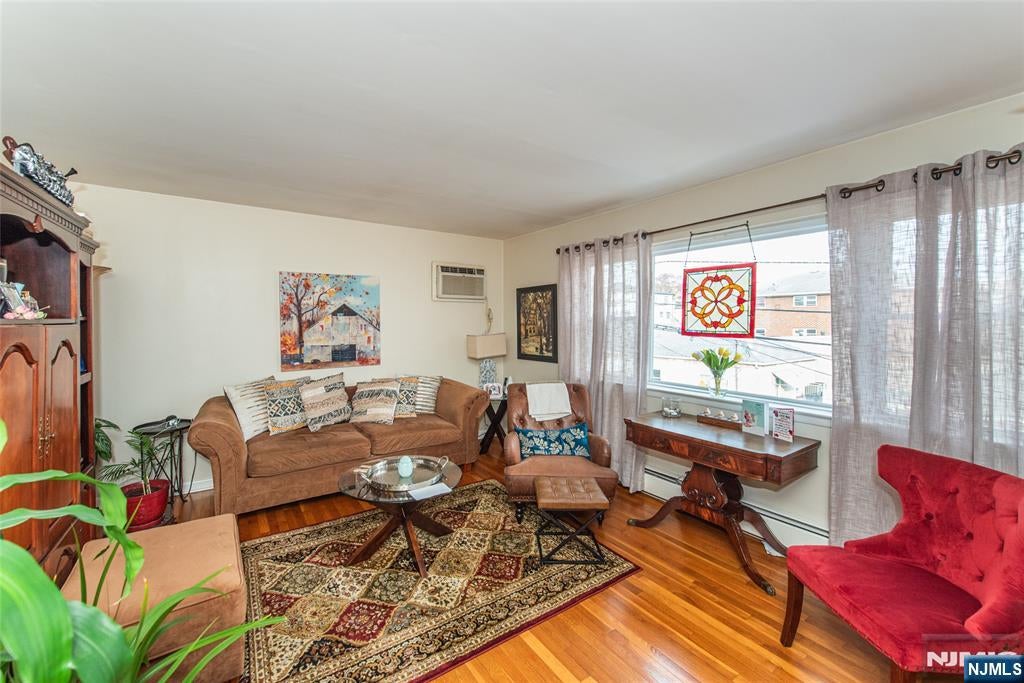 233 9th Street