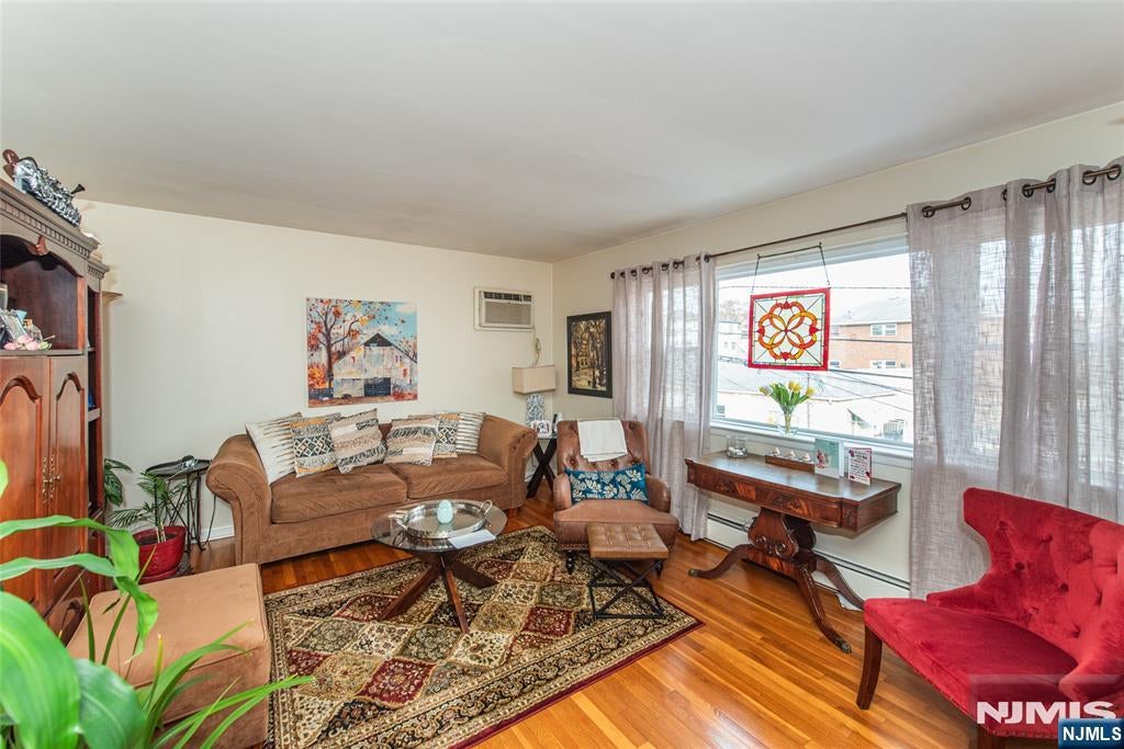 233 9th Street