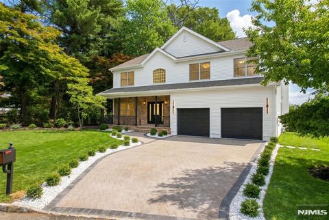 Photo of 3 Chappy Court, Westwood, NJ 07675 (MLS # 26021688)