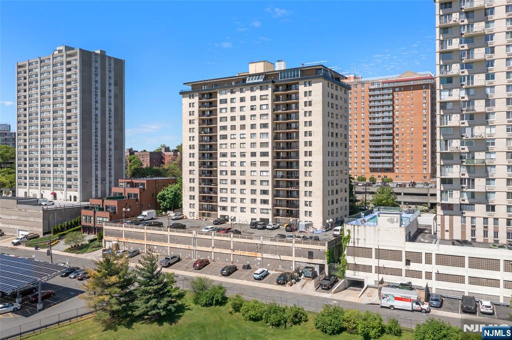 150 Overlook Avenue 8D