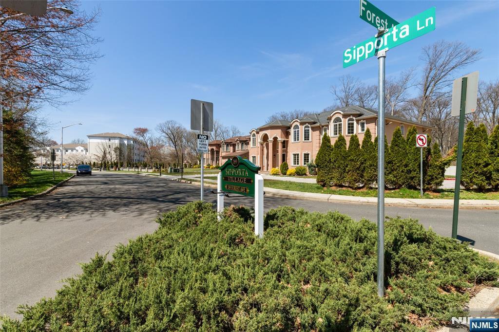 189 Forest Avenue 108