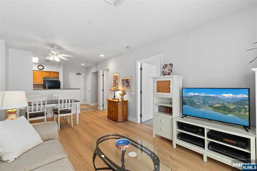 189 Forest Avenue 108