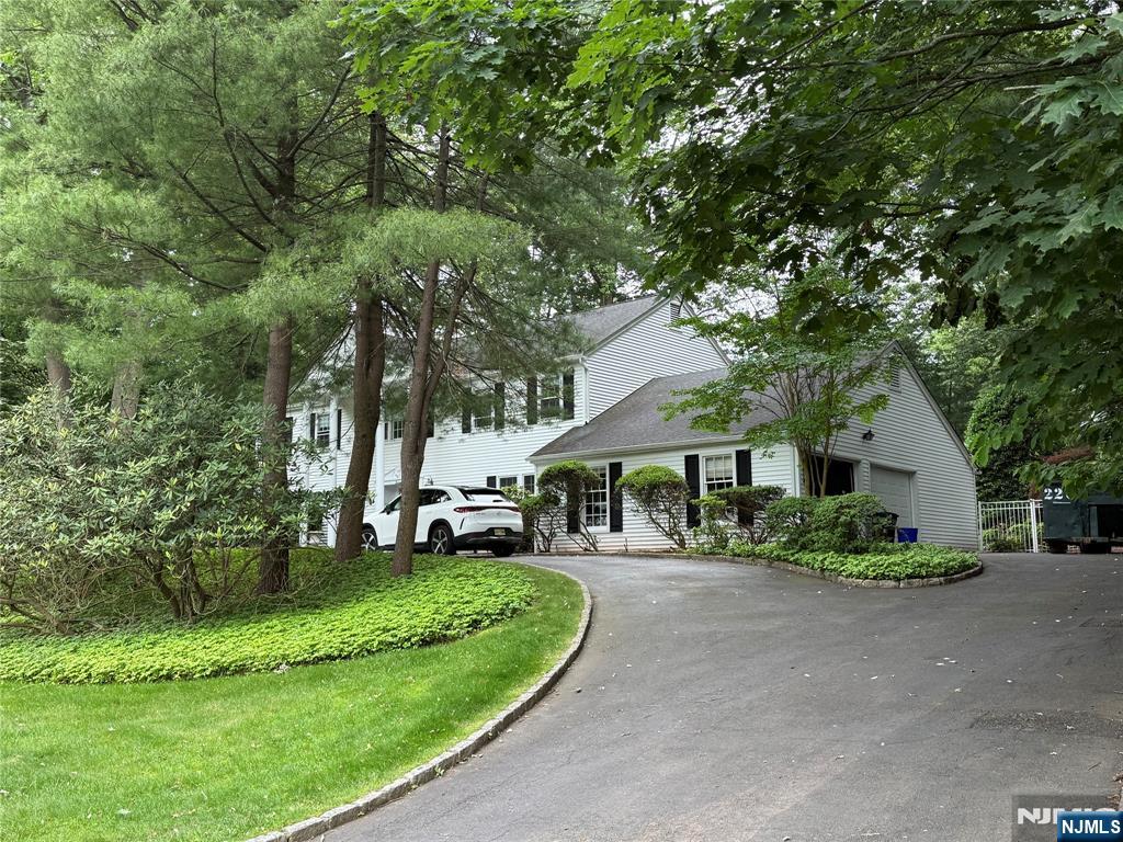 16 Kennedy Drive