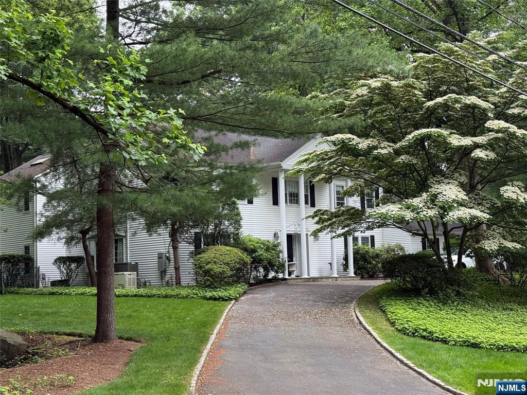 16 Kennedy Drive
