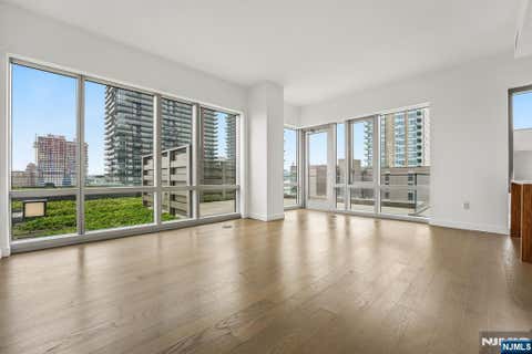 Photo of 75 Park Lane, Jersey City, NJ 07310 (MLS # 26028935)