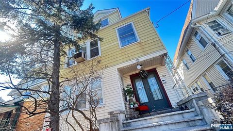 382-384 7th Street Newark NJ 07107