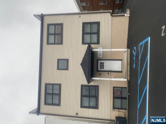 Rental Property at 531 Kearny Ave 1, Kearny, New Jersey - Bedrooms: 2 
Bathrooms: 1 
Rooms: 4  - $2,500 MO.