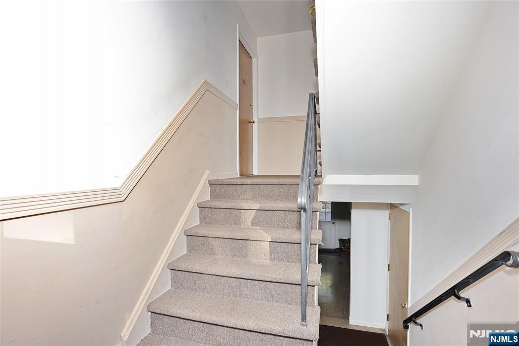 259 Collignon Way 3A