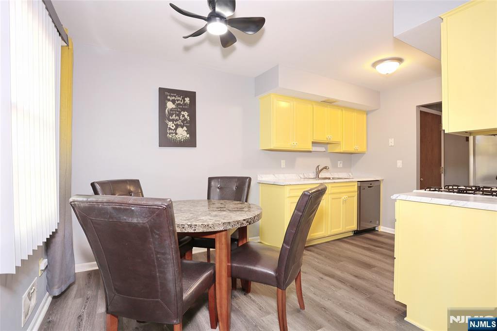 259 Collignon Way 3A